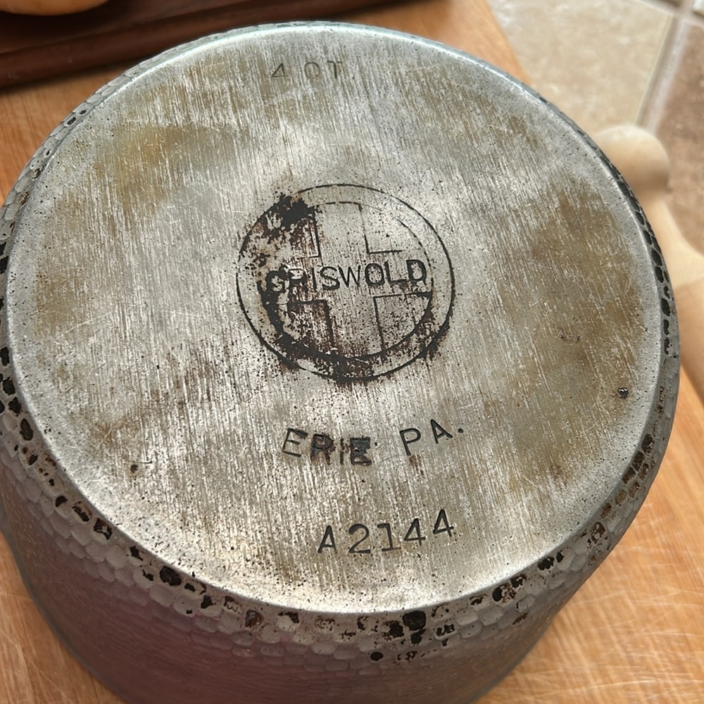 Vintage Rare Griswold Aluminum 4qt Pot Erie Pa
A2144 - Picture 7 of 10